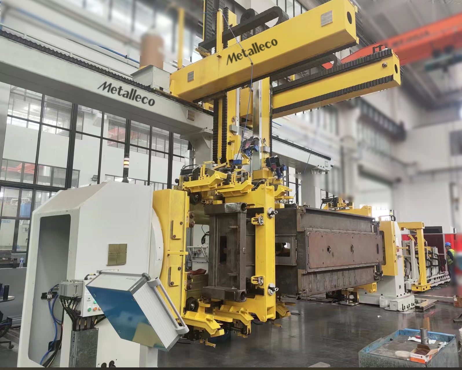 Large Scissor Lift Frame Robotic Welding